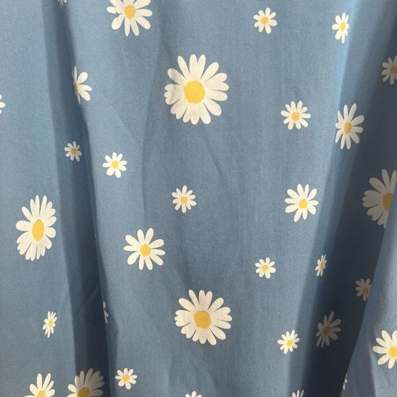 Unique Vintage Chambray Daisy Print Briella Flare Skirt - Picture 5 of 9